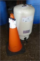 Red Lion RL20 Pressure Tank and Pylon