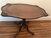 S OCCASIONAL ANTIQUE TABLE 26.5" X 19.5" X 18"