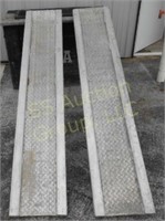 Aluminum heavy-duty ramps