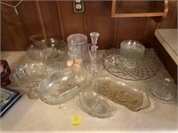 ASSORTED CUT AND PRESSED CLEAR GLASS