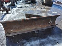 Bob Cat 8 ft hyd snow plow, skid loader mnt.