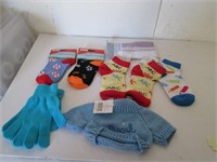 NEW CHILDREN SOCKS, GLOVES, HANDKERCHIEF