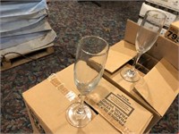 12 Tall Flute Glasses per Box,