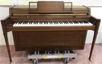 Yamaha Spinet Piano and Bench