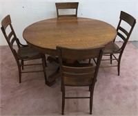 Oak Dining Table and 4 Chairs(no leaf)