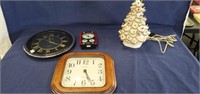 Assortment of Clocks, Lighted Small Christmas