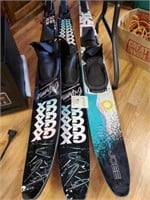 Pair of Water Skis, 1 Slalom Ski