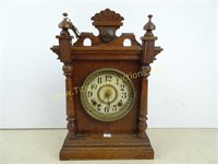 Antique Mantle Clock with Keys