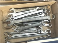 Assorted wrenches (26 total)