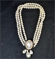 VINTAGE ESTATE FAUX PEARL FASHION NECKLACE JEWELRY