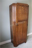 Tiger Oak Wardrobe with Brass Hangers & Mirror