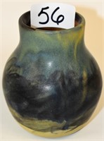 Small pottery vase, 5"