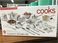 COOKS 52 PC COMPLETE KITCHEN SET, APPEARS TO BE UN
