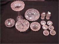 13 pieces of vintage pressed glass: bowls,