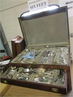 HOULTON MAINE SILVER CASE W/ PLATED FLATWARE