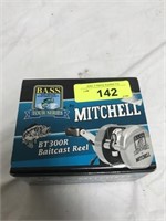 MITCHELL BT300R BAIT CAST REEL