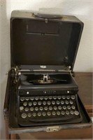 Royal antique portable typewriter