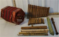 Box of instruments incl squeeze Box