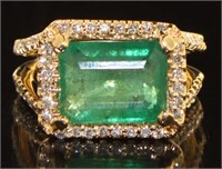 14kt Gold 5.08 ct Emerald & Diamond Ring