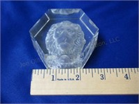 Lion Paperweight. Small Chip