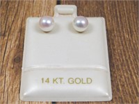 Vintage 14KT Gold & Pearl Stud Earrings
