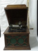 Edison Cylinder Phonograph. Doesn't Run