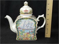 Sadler Porcelain H.P. Tea Pot