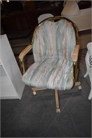 rolliung chair