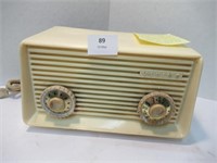 1954 Viking Radio Bakelite - Works