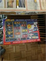 Mega movers 32 piece car set