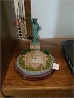 Danbury mint statue of liberty