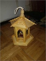 New wood bird feeder