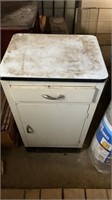 Vintage porcelain top kitchen cabinet