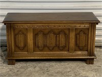 PANELLED BLANKET BOX