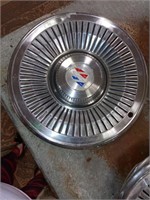 Buick hubcaps 15 in. There is 3