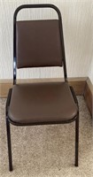 Set of 5 stacking chairs