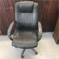 Desk Chair(needs cleaning)