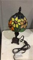 Small stained glass nightlight lamp