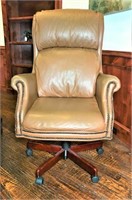 Executive Leather Office Rolling Arm Chair