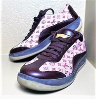 Women’s Louis Vuitton Burgundy Casual