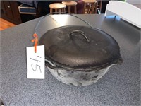 LODGE CAST IRON KETTLE WITH LID