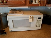 GE COUNTER TOP MICROWAVE