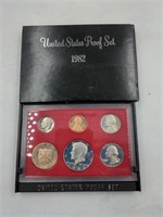 1982 US Mint proof set coins