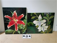 2 frame-less ceramic floral art pieces