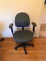 Office Arm Chair - Ergonomic