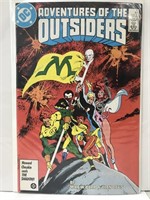 Batman and the Outsiders #33