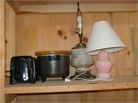 2 lamps & toaster