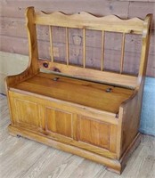 Lift top bench with storage