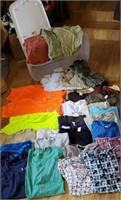 Tub of clothing mostly size Large & Xl - shorts