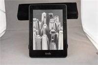 AMAZON KINDLE READER E BOOK READER - WORKING
